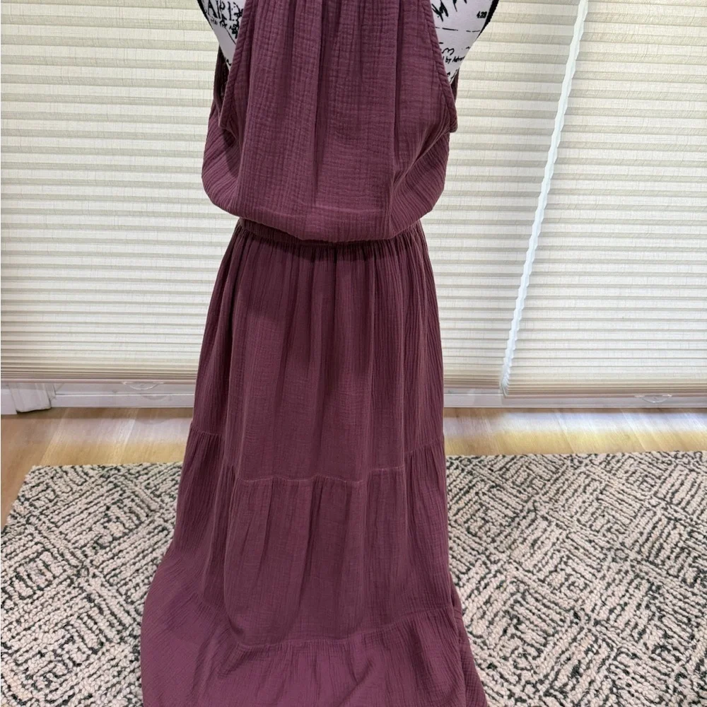 Self Contrast Sleeveless Dress - Picture 7 of 7